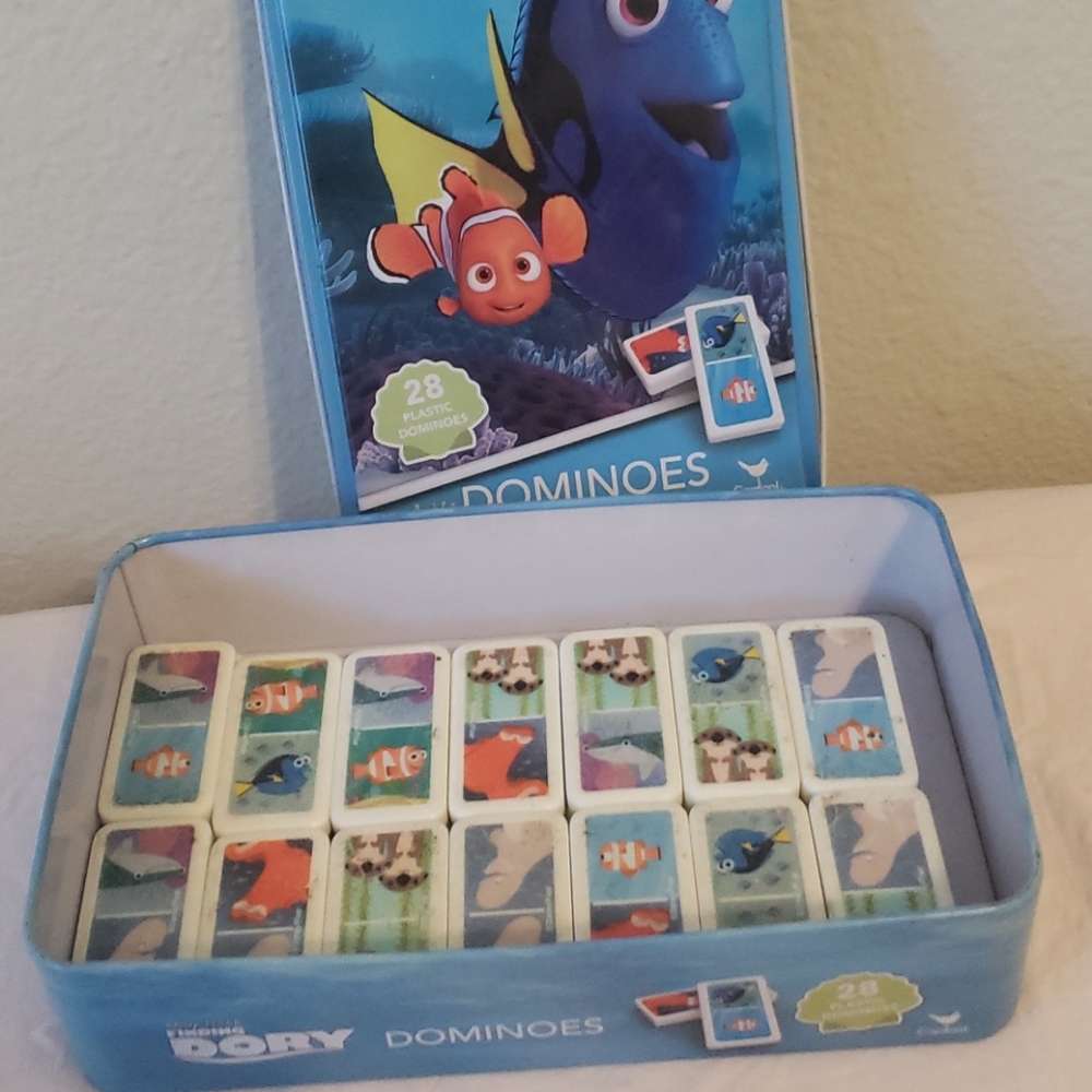 Finding Dory Dominos - Picture 3 of 3